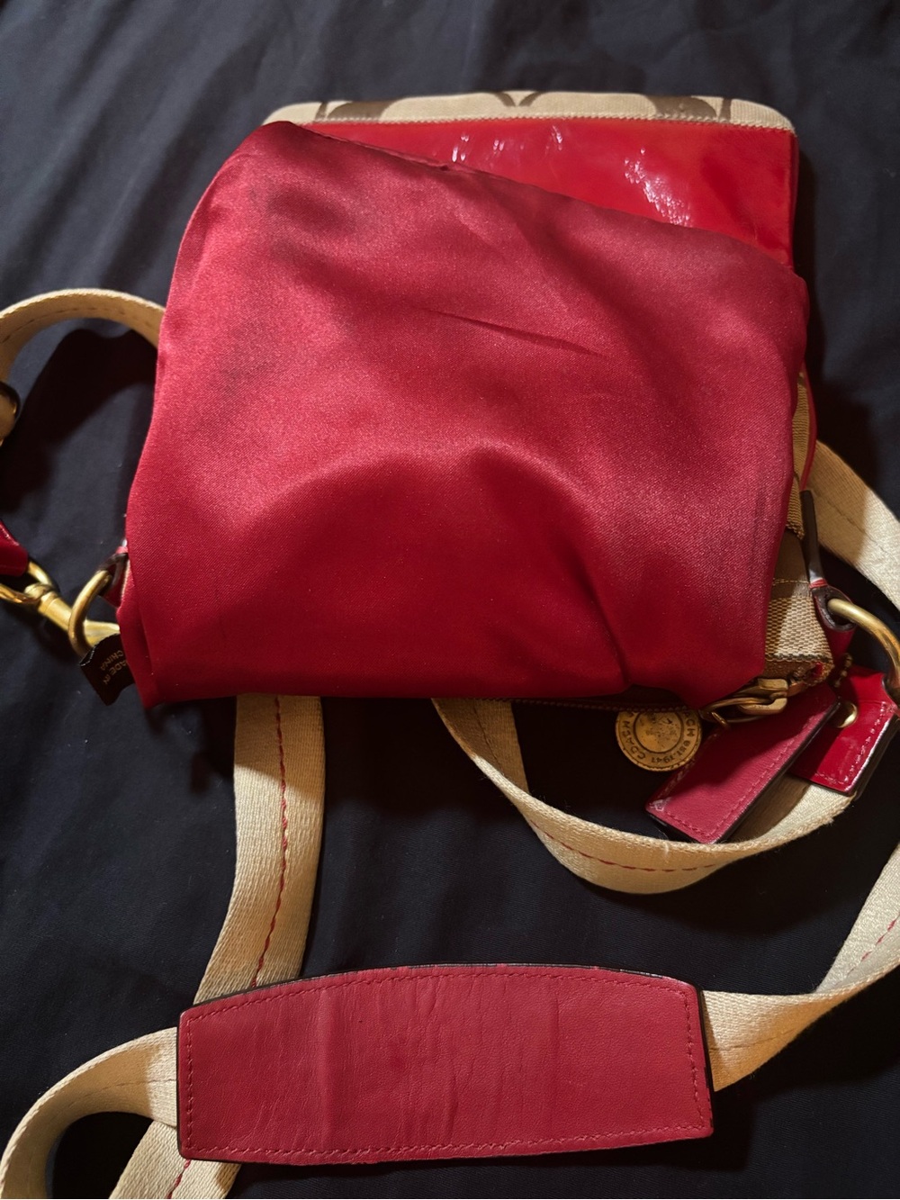 Coach Signature Crossbody & Flip-Flops - Picture 15 of 15